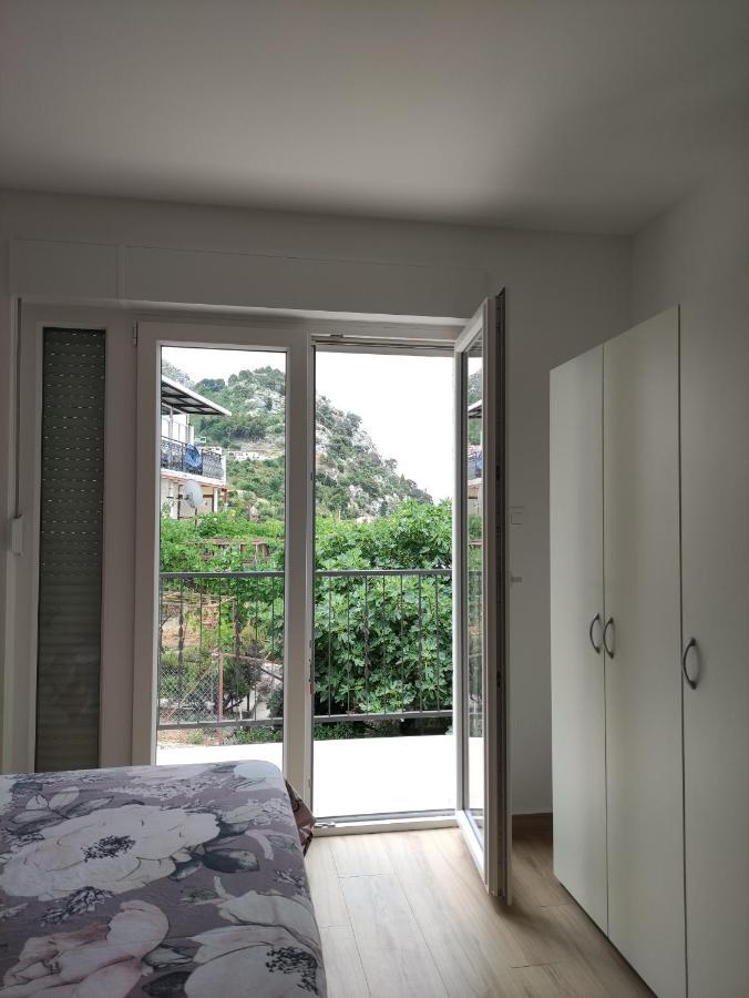 Rake Apartment โอมิช ภายนอก รูปภาพ