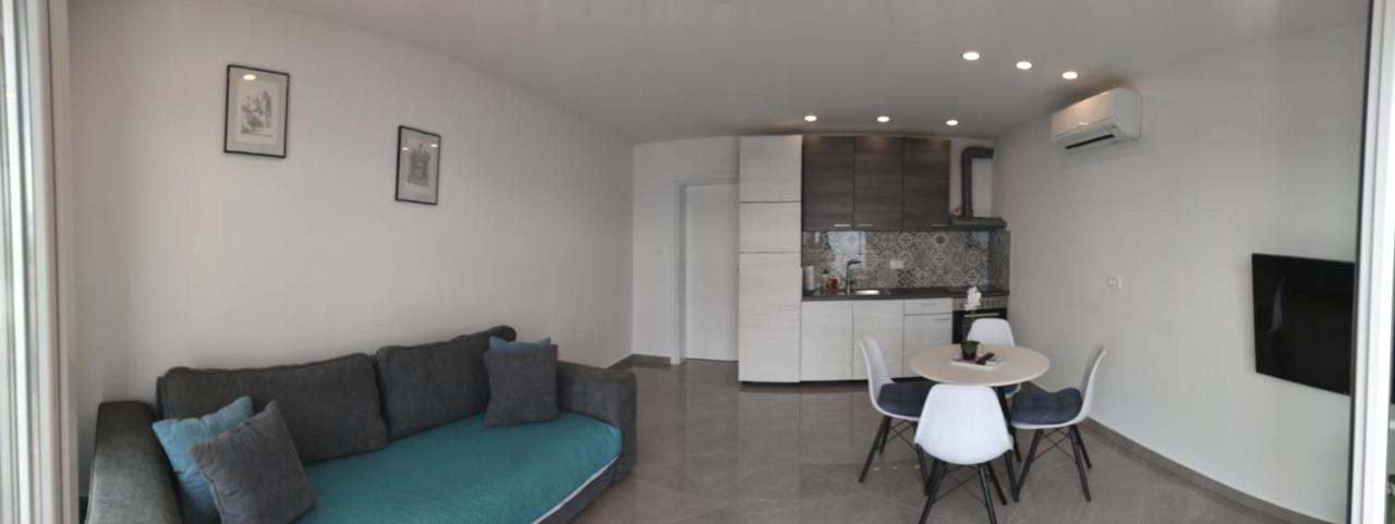 Rake Apartment โอมิช ภายนอก รูปภาพ